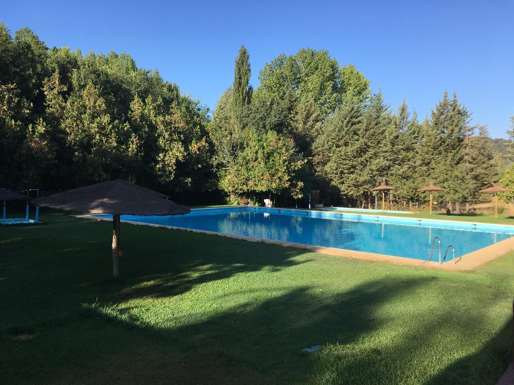 Camping La Fundicion Cazalla de la Sierra Buitenkant foto