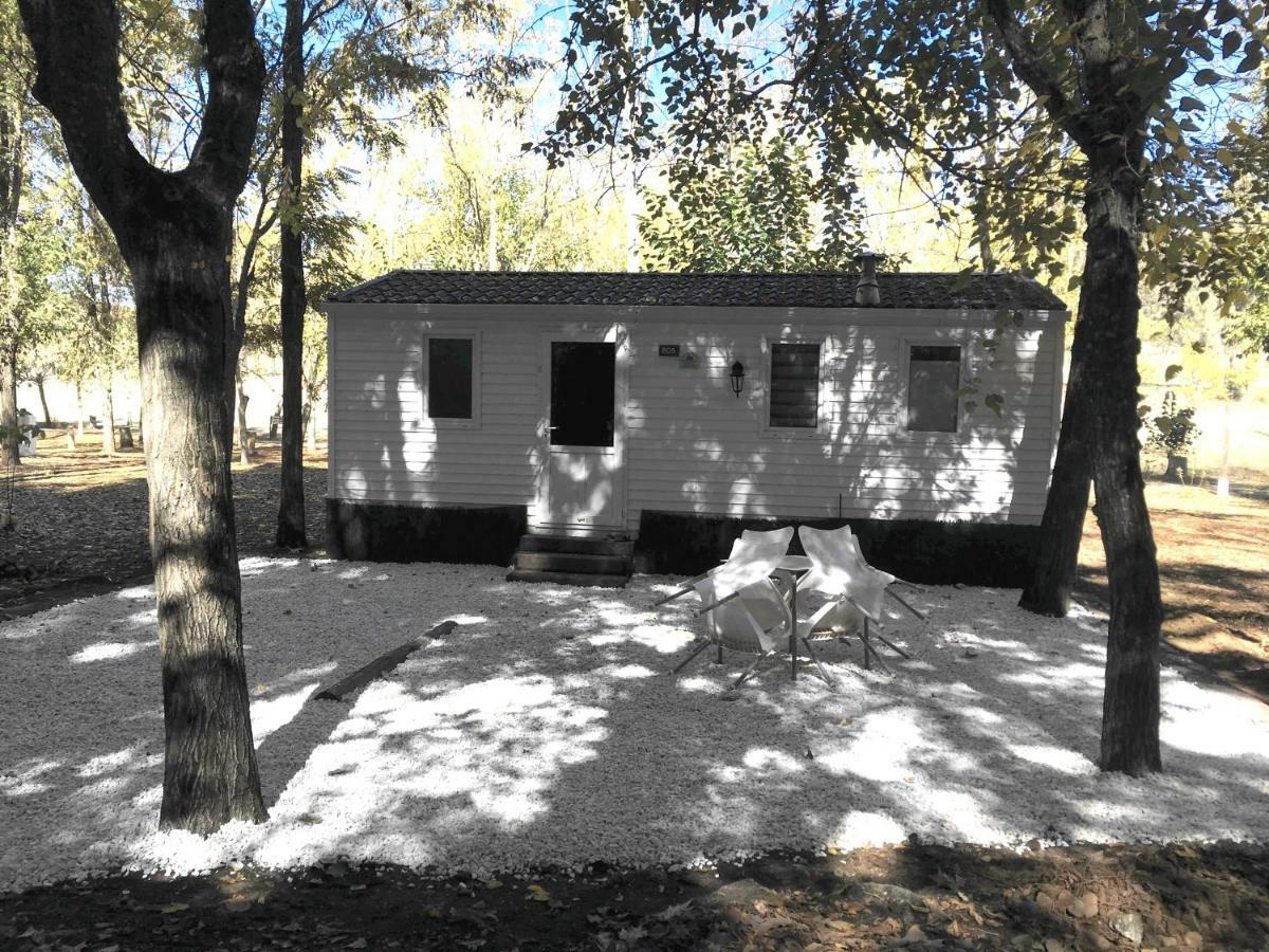 Camping La Fundicion Cazalla de la Sierra Buitenkant foto